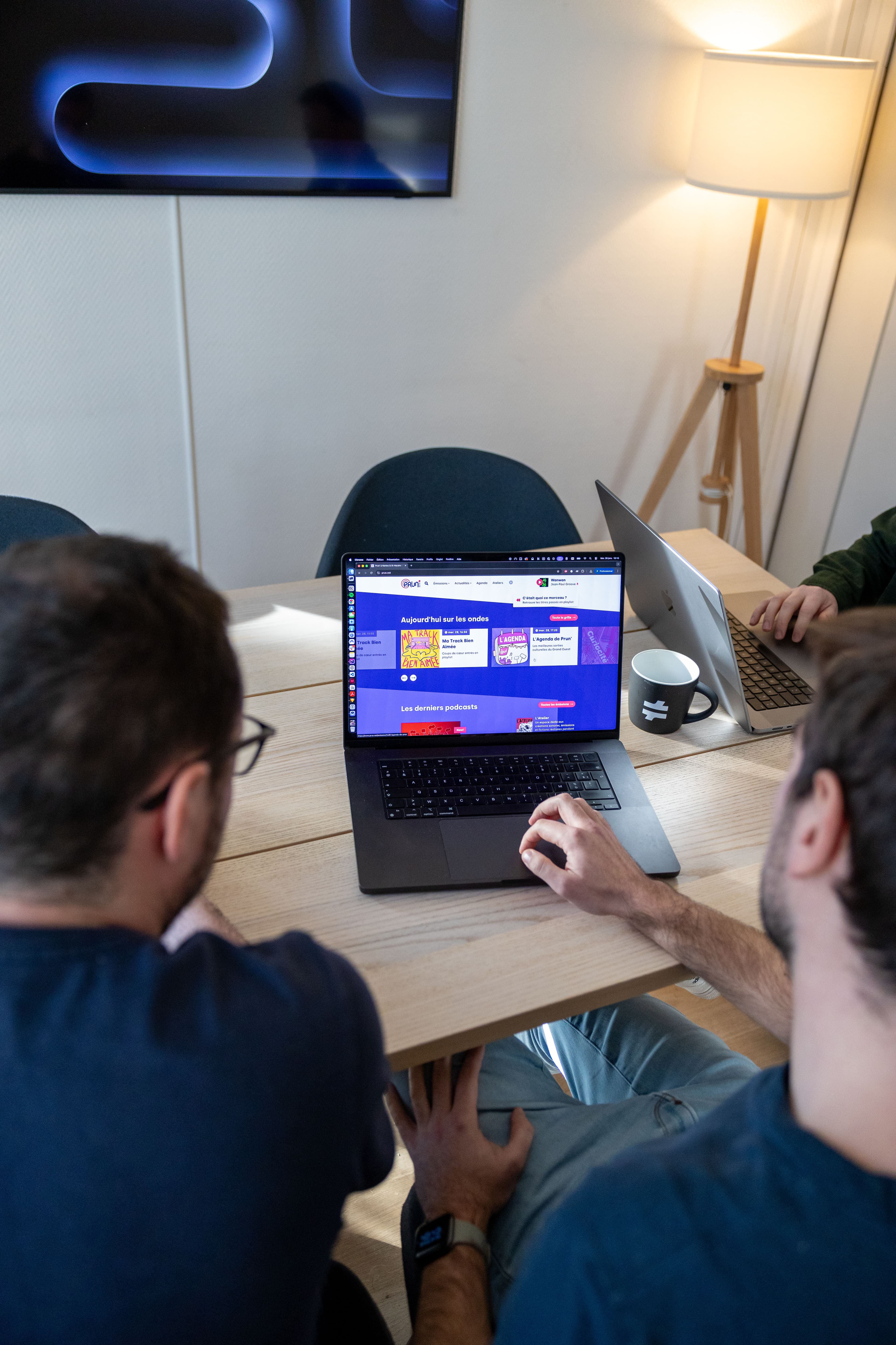 Nous analysons, testons et challengeons vos fondations techniques.